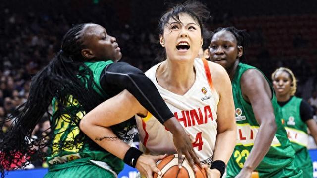 云开体育官网-世界杯资格赛首战轻取马里，“以胜代练”的中国女篮目标不止“抢门票”